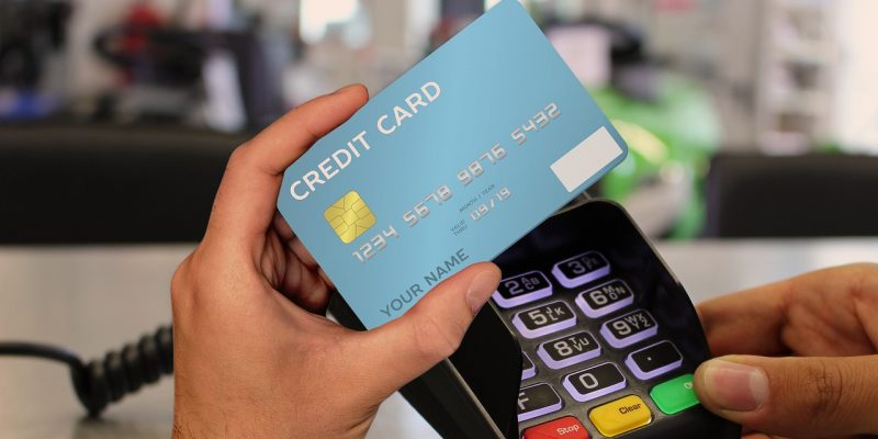 Die Vor- und Nachteile von Kreditkarten mit Ratenzahlungsfunktion